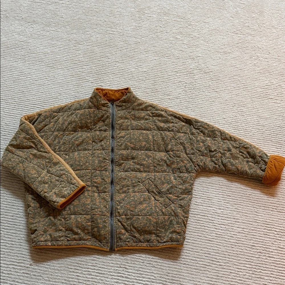 Quilted Jacket - - Picture 1 of 5